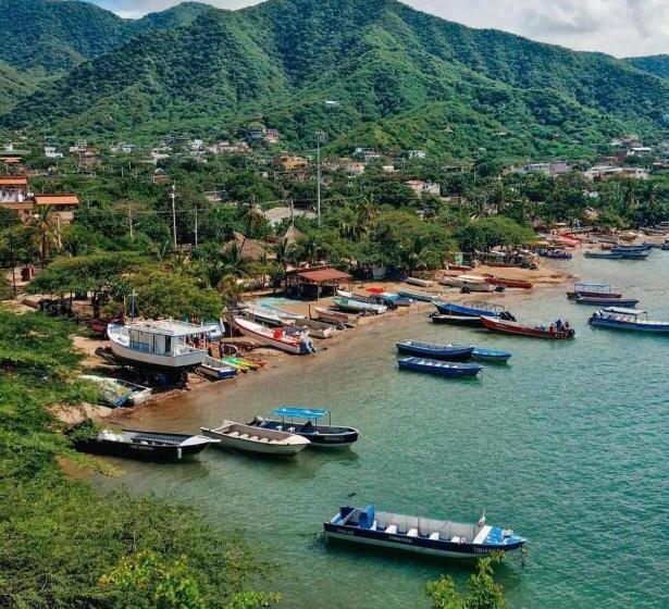 هتل Taganga Dive Inn