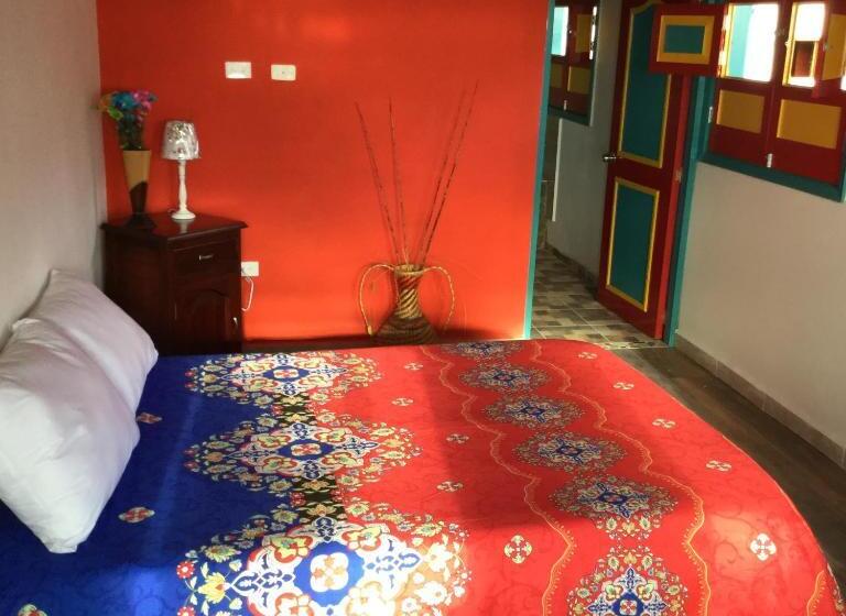 تختخواب و صبحانه Casa Pachamama