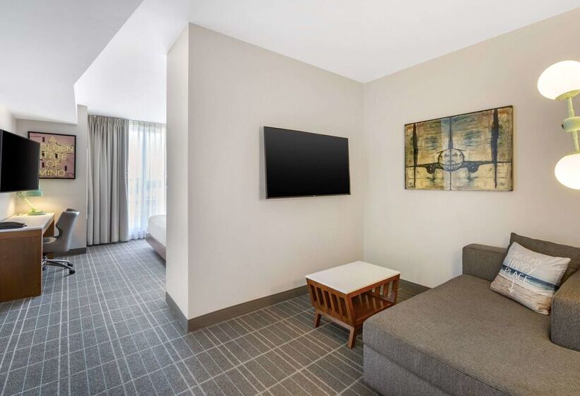 Cambria Hotel Lax