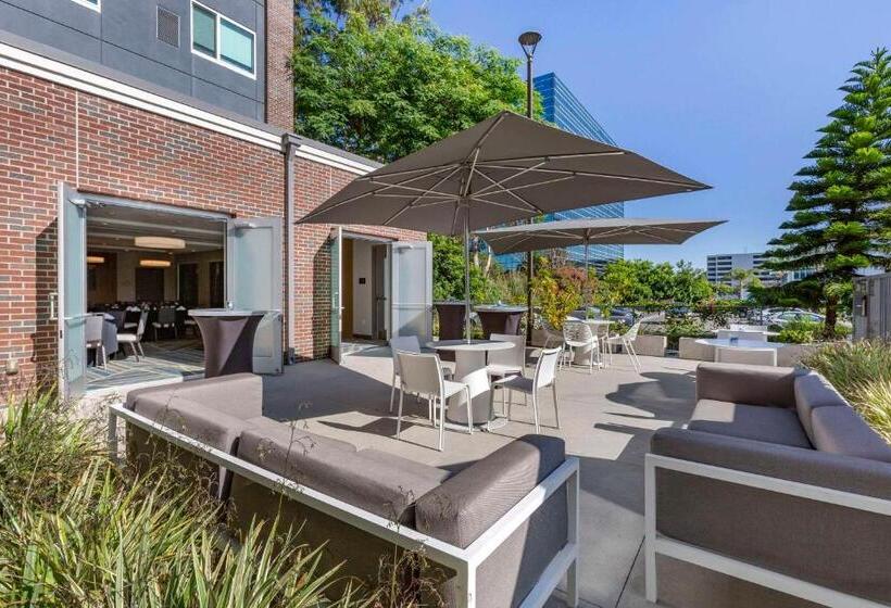 Cambria Hotel Lax