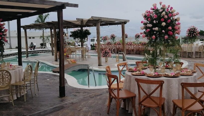 هتل Castillo Del Mar