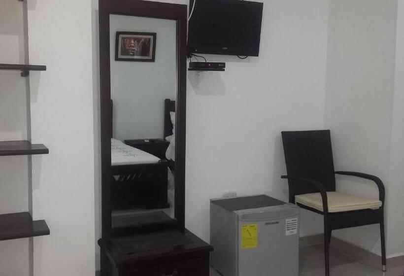 هتل La Vieja Sara