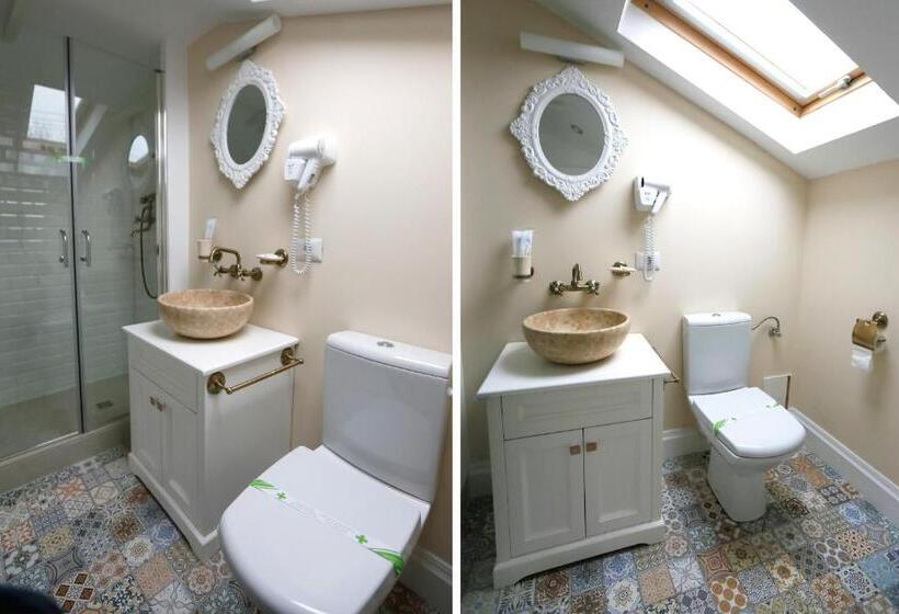 هتل Les Jardins Carol