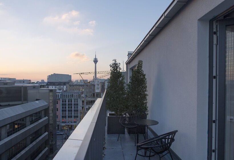 هتل The Fritz Dusseldorf Konigsallee