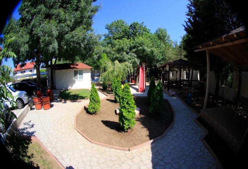 אתר נופש Vila Casa Leul