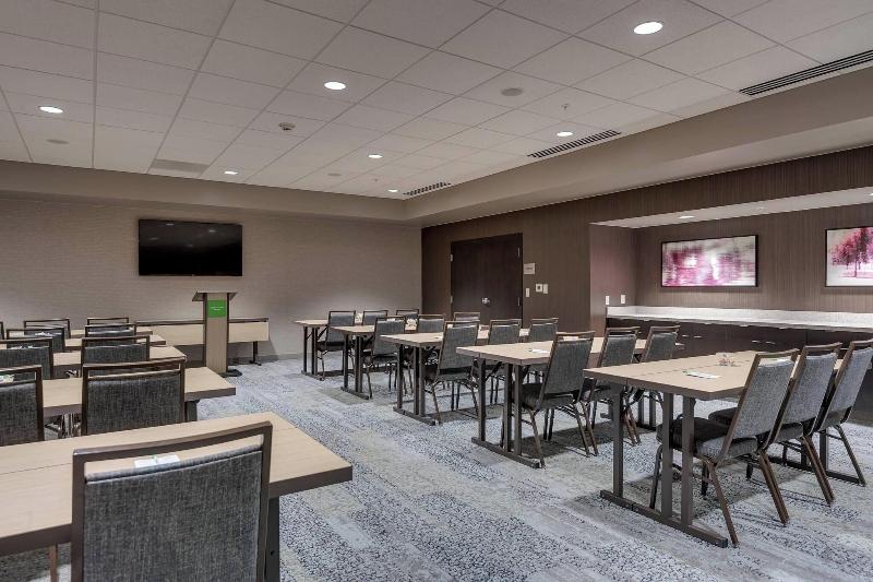 Отель Courtyard By Marriott Ardmore
