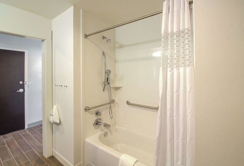 فندق Hampton Inn Crestview South  I10