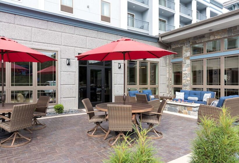 هتل Hilton Garden Inn Grand Rapids East