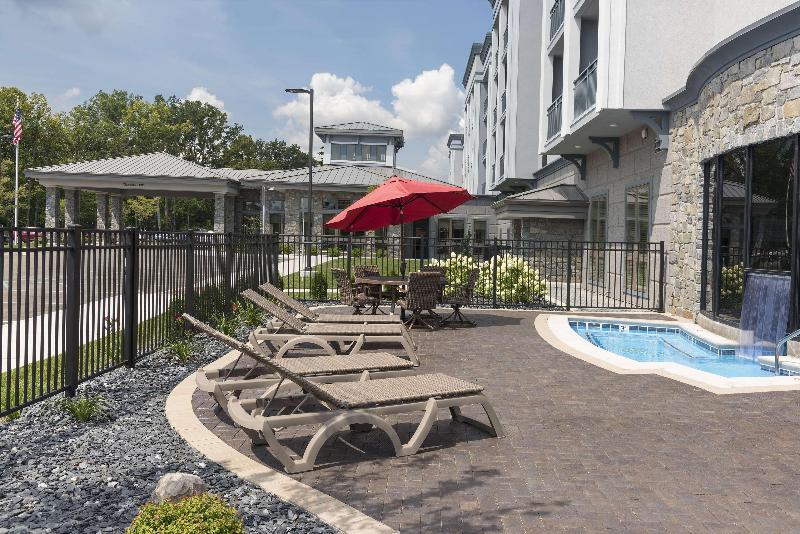 هتل Hilton Garden Inn Grand Rapids East