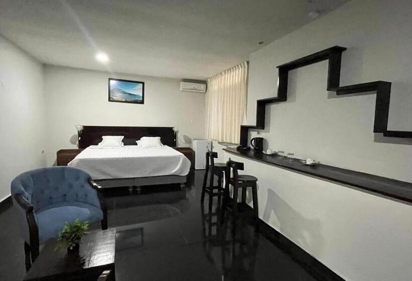 ホテル Qallwa Chincha