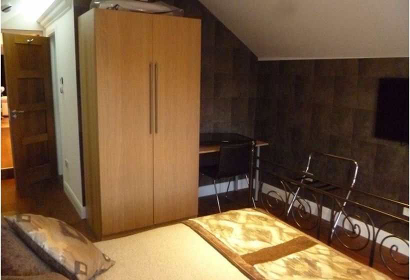 בית מלון כפרי Red Kite House