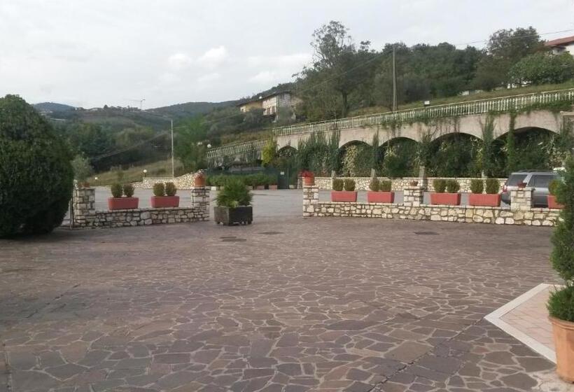 ホテル Ristorante Albergo San Michele
