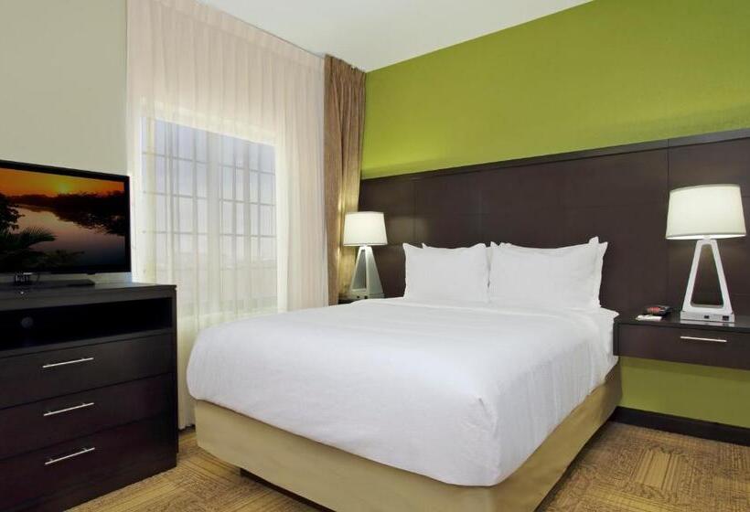 هتل Staybridge Suites   Odessa   Interstate Hwy 20, An Ihg
