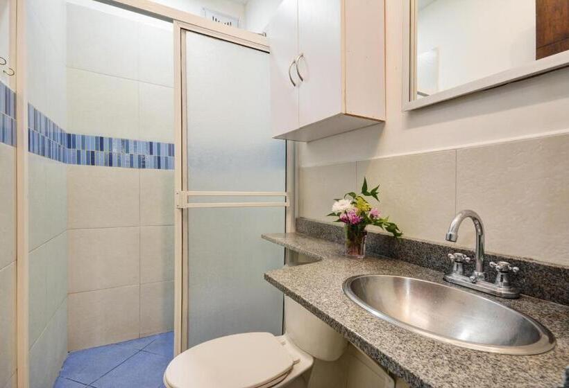 هاستل International House Co Living