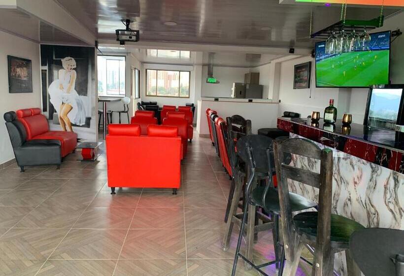 تختخواب و صبحانه Casa Modelia