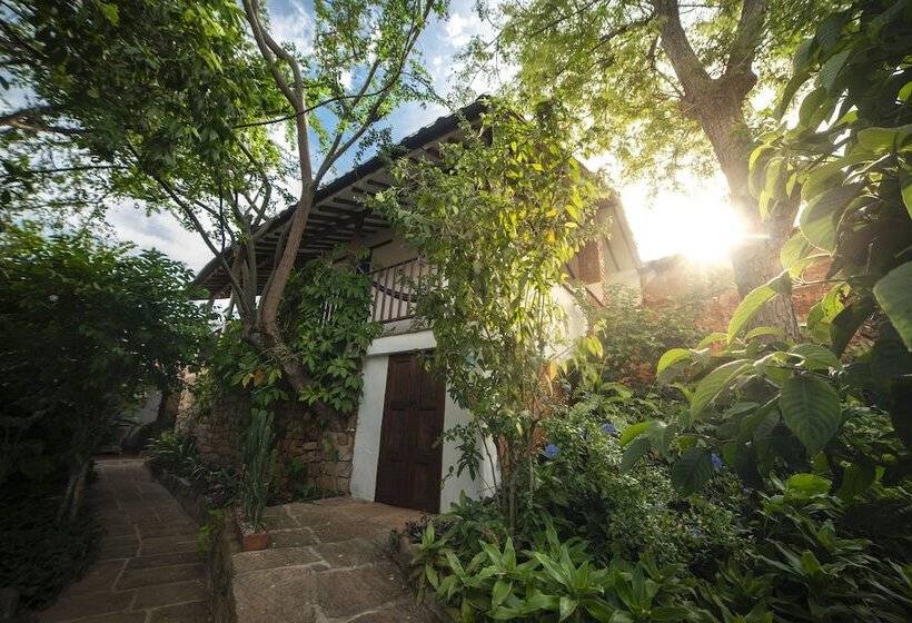 هتل Achiotte Masaya Collection