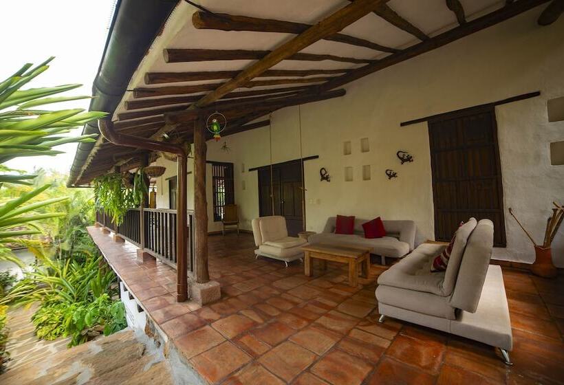 هتل Achiotte Masaya Collection