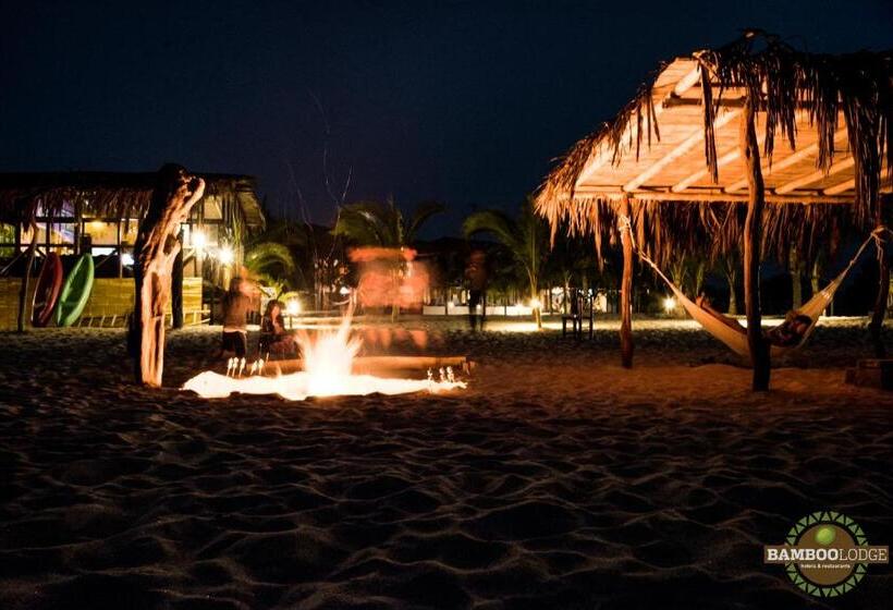 Отель Bamboo Lodge