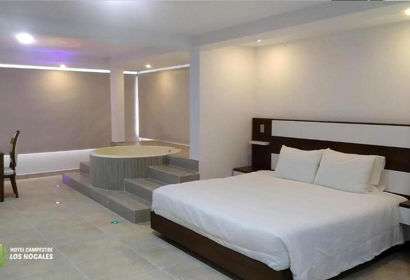 هتل Campestre Los Nogales