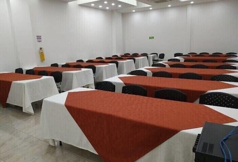 هتل Caquetá Real Hsc