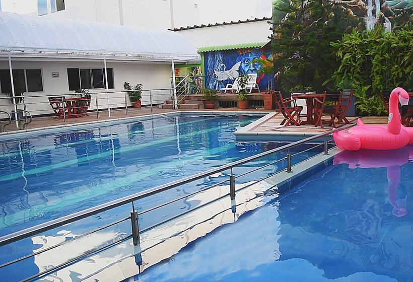 هتل Caquetá Real Hsc