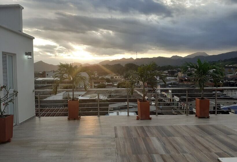 هتل Caquetá Real Hsc