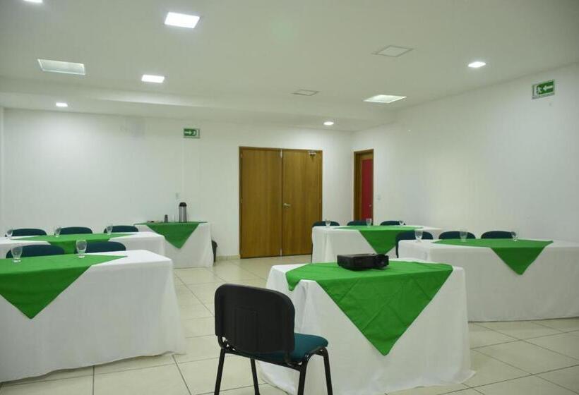 هتل Confort Ariari