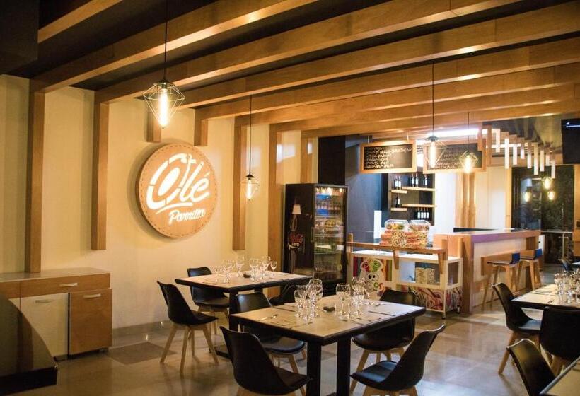 בית מלון כפרי Guaitipan Plaza