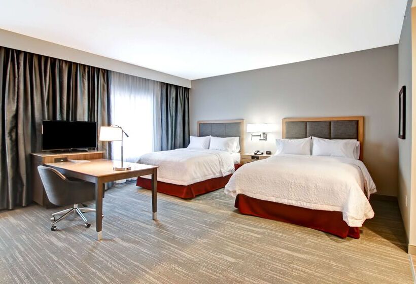 בית מלון כפרי Hampton Inn & Suites By Hilton Grande Prairie