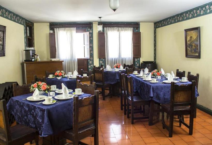 هتل Hostal Balcony