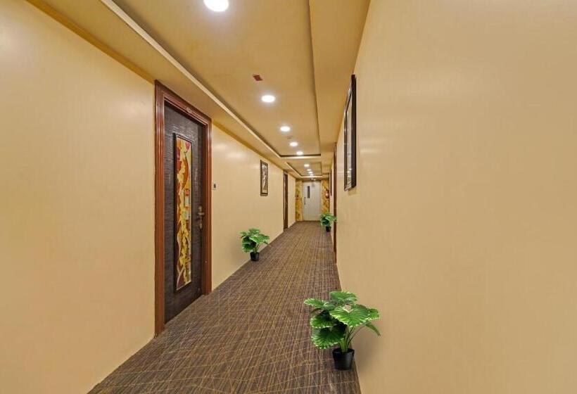 هتل Super Townhouse Anna Salai