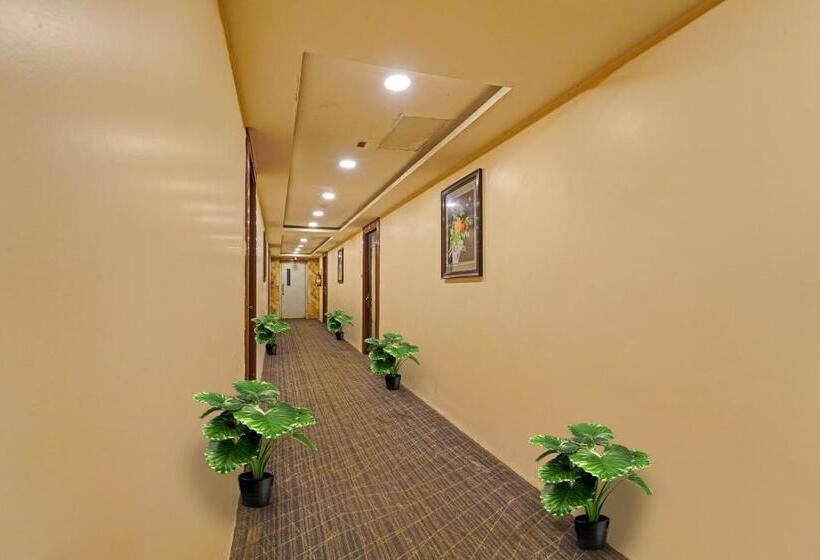 هتل Super Townhouse Anna Salai