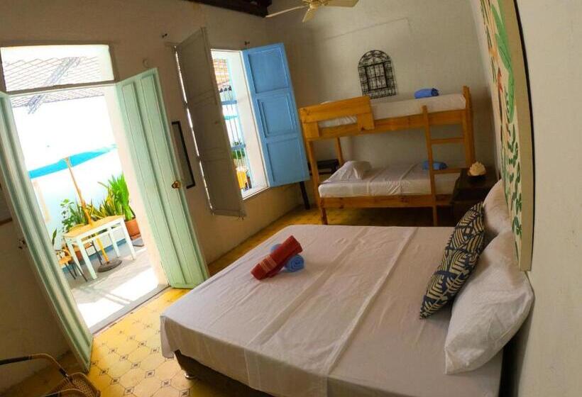 هاستل Hostal Españolete