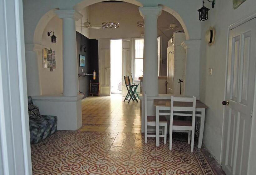 هاستل Hostal Españolete