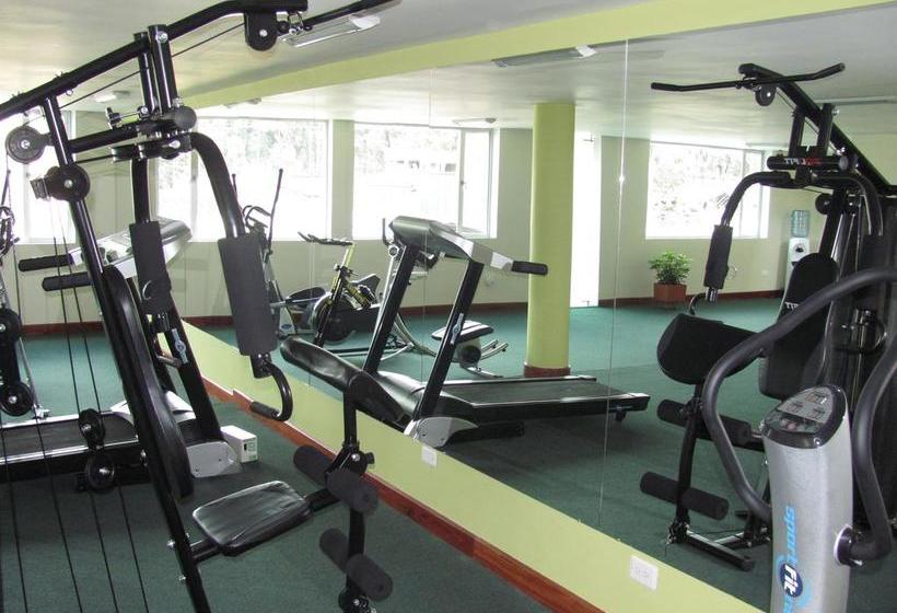 Apartahotel Vincent Suites