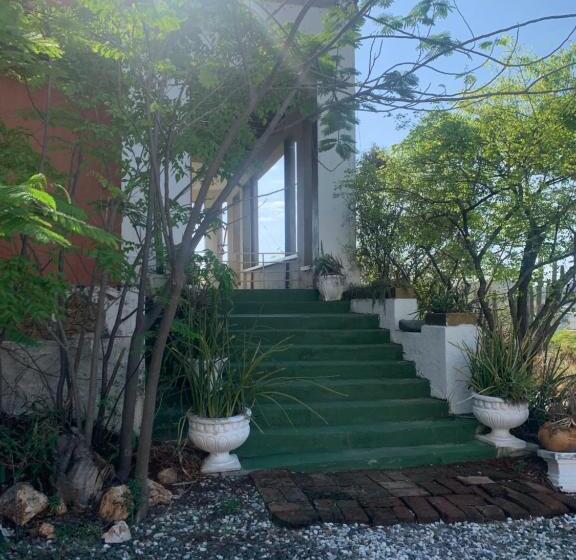 تختخواب و صبحانه Jardin Etnobotanico Villa Ludovica