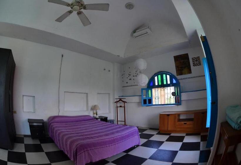 تختخواب و صبحانه Jardin Etnobotanico Villa Ludovica