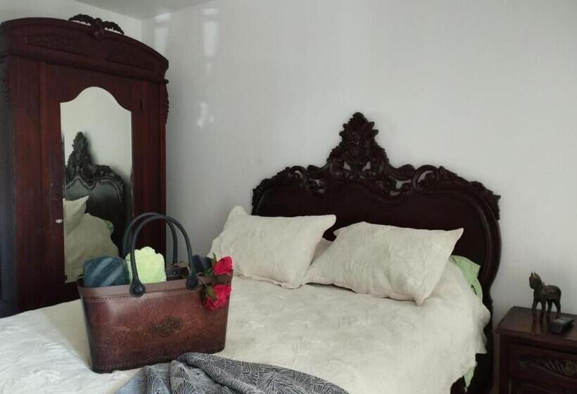 تختخواب و صبحانه Sunset Paradise