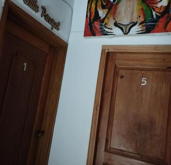 تختخواب و صبحانه Sunset Paradise