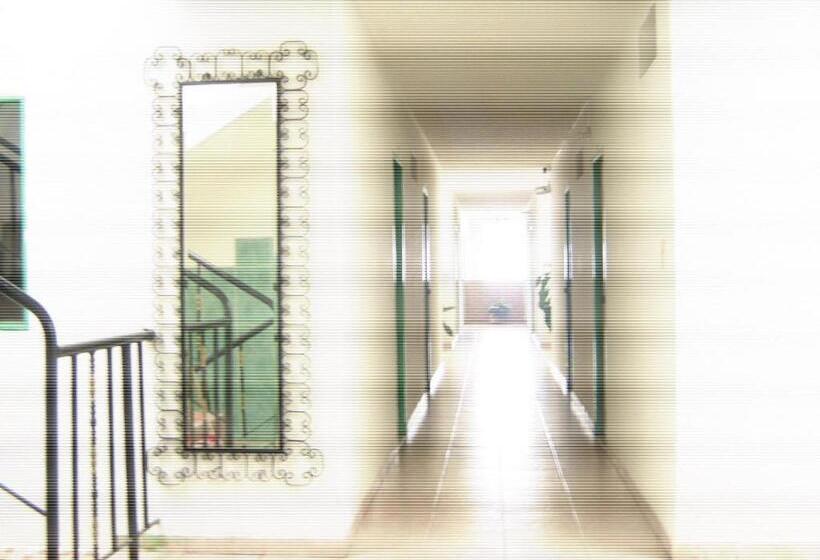 هتل Arpa De Aguas