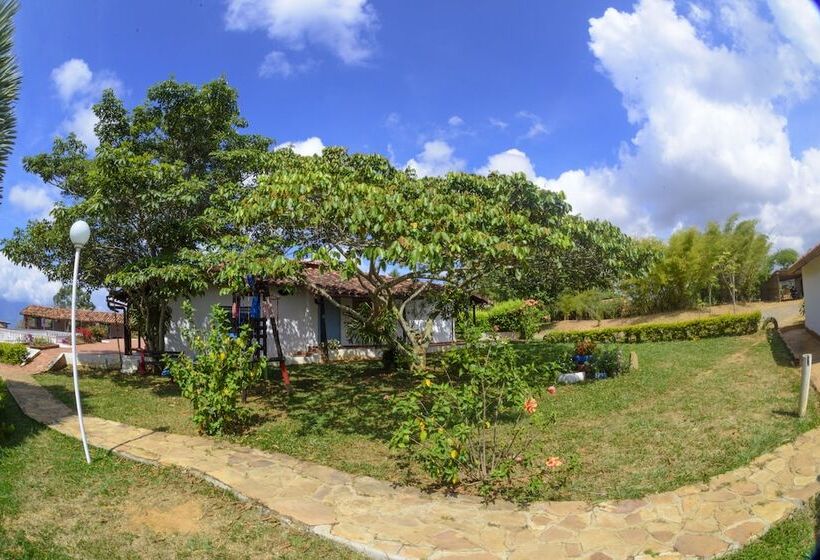 هتل Campestre El Santuario