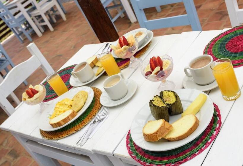 هتل Campestre El Santuario