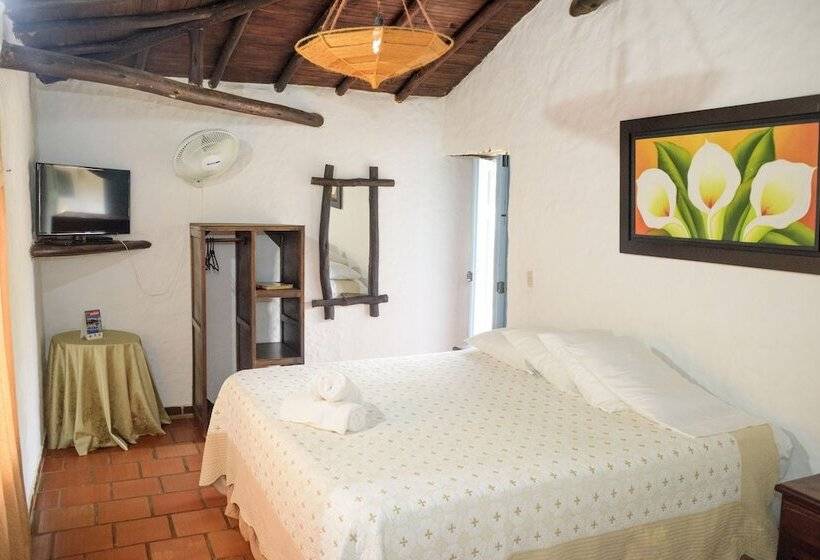 هتل Campestre El Santuario