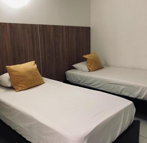 هتل Center Plaza Plus