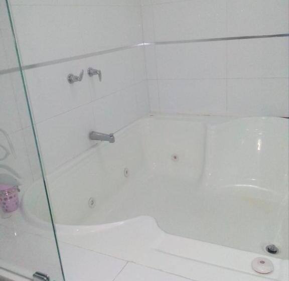 هتل Confort Plaza