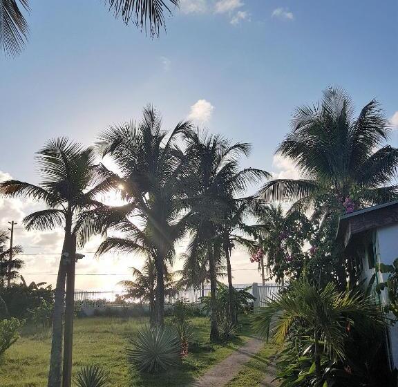 هتل Playa Tranquilo B&b And Dive Shop