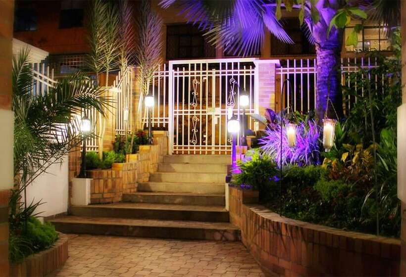 هتل Serenity Suites Casa Boutique