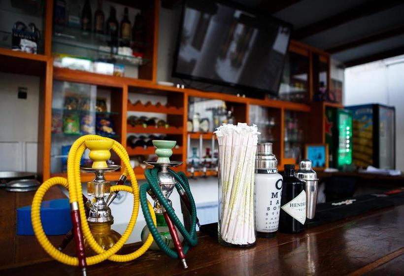 Aroha Villana Hostel