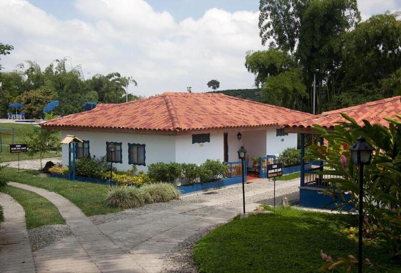 اقامتگاه Finca Hotel Los Girasoles