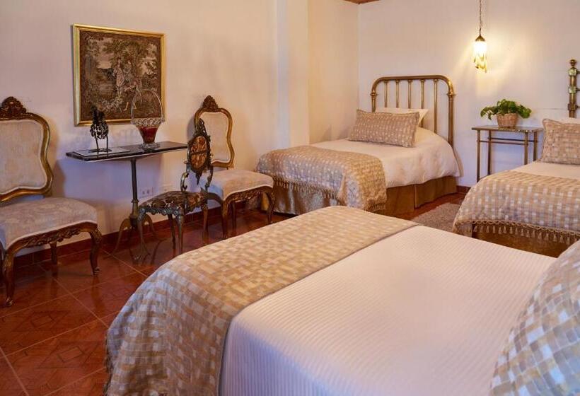 اقامتگاه Finca Hotel Los Girasoles